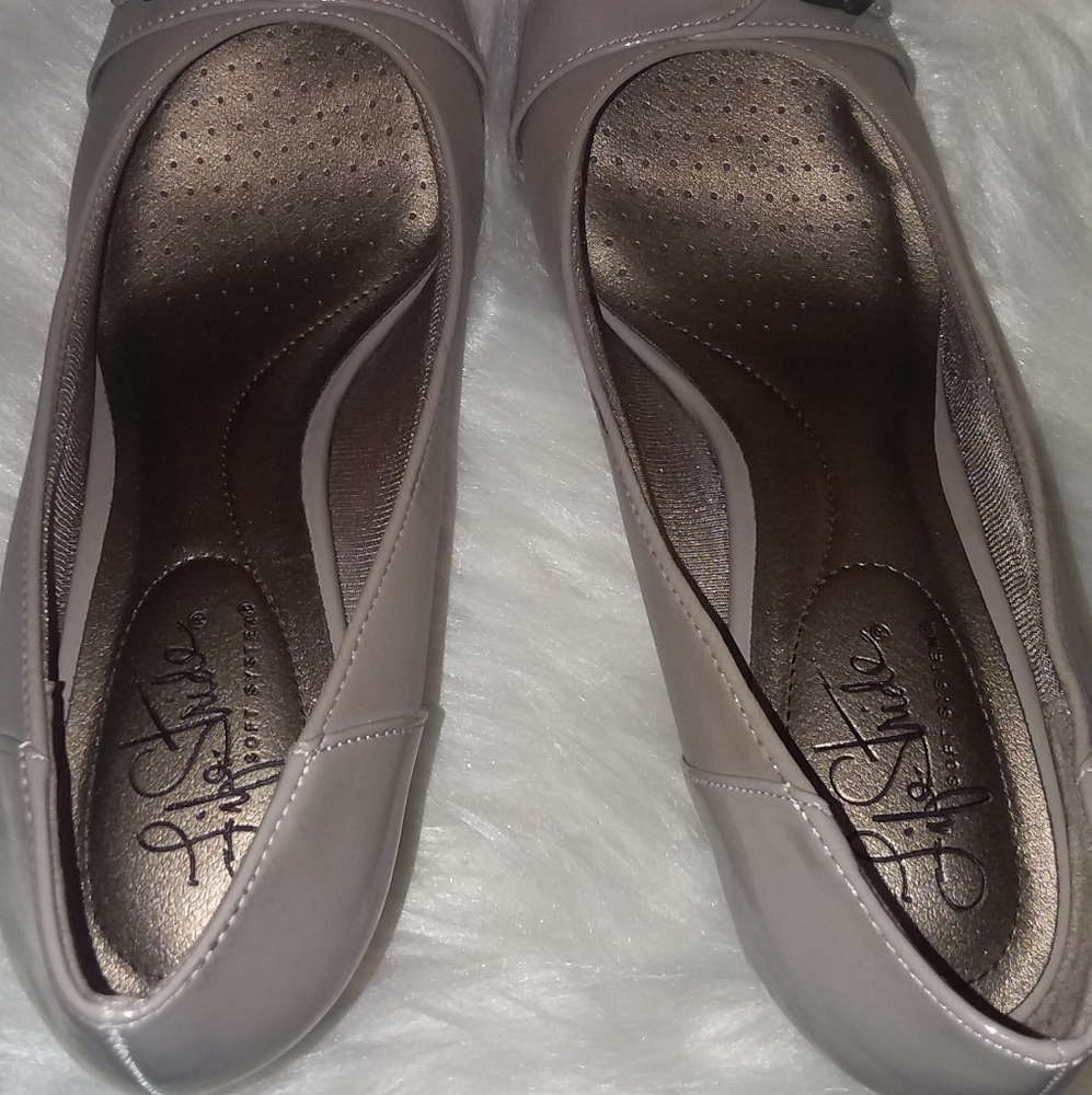 Life Stride Soft Sistem Flex Size 7. - image 4